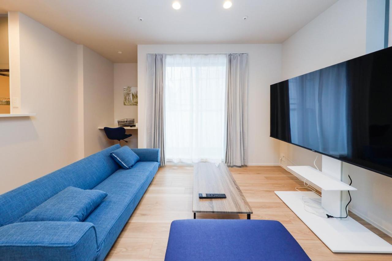 Higashi Komagata House * Tokio